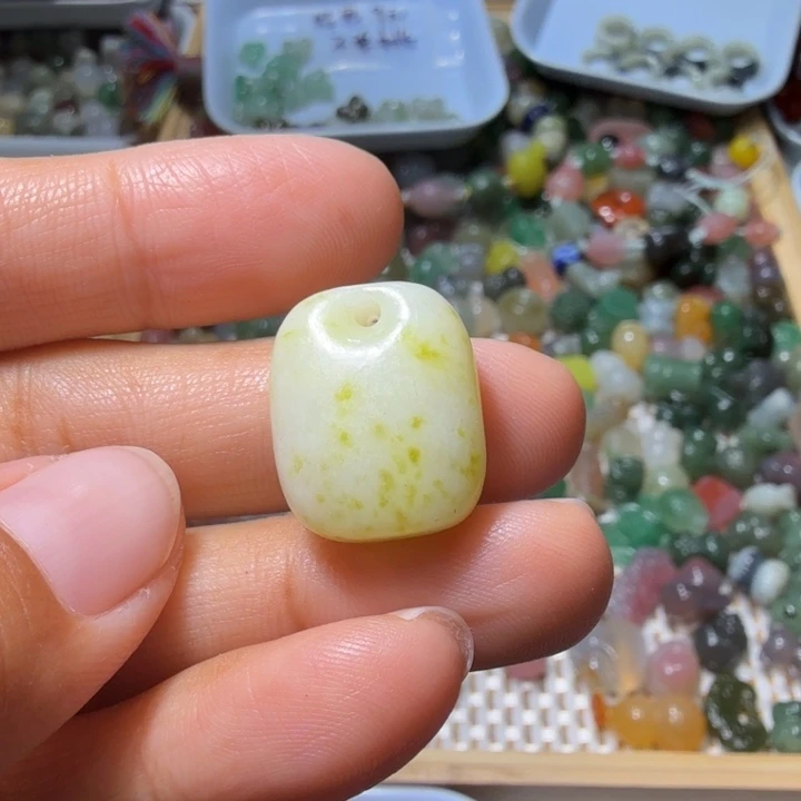 和田玉未镶嵌珠宝半成品