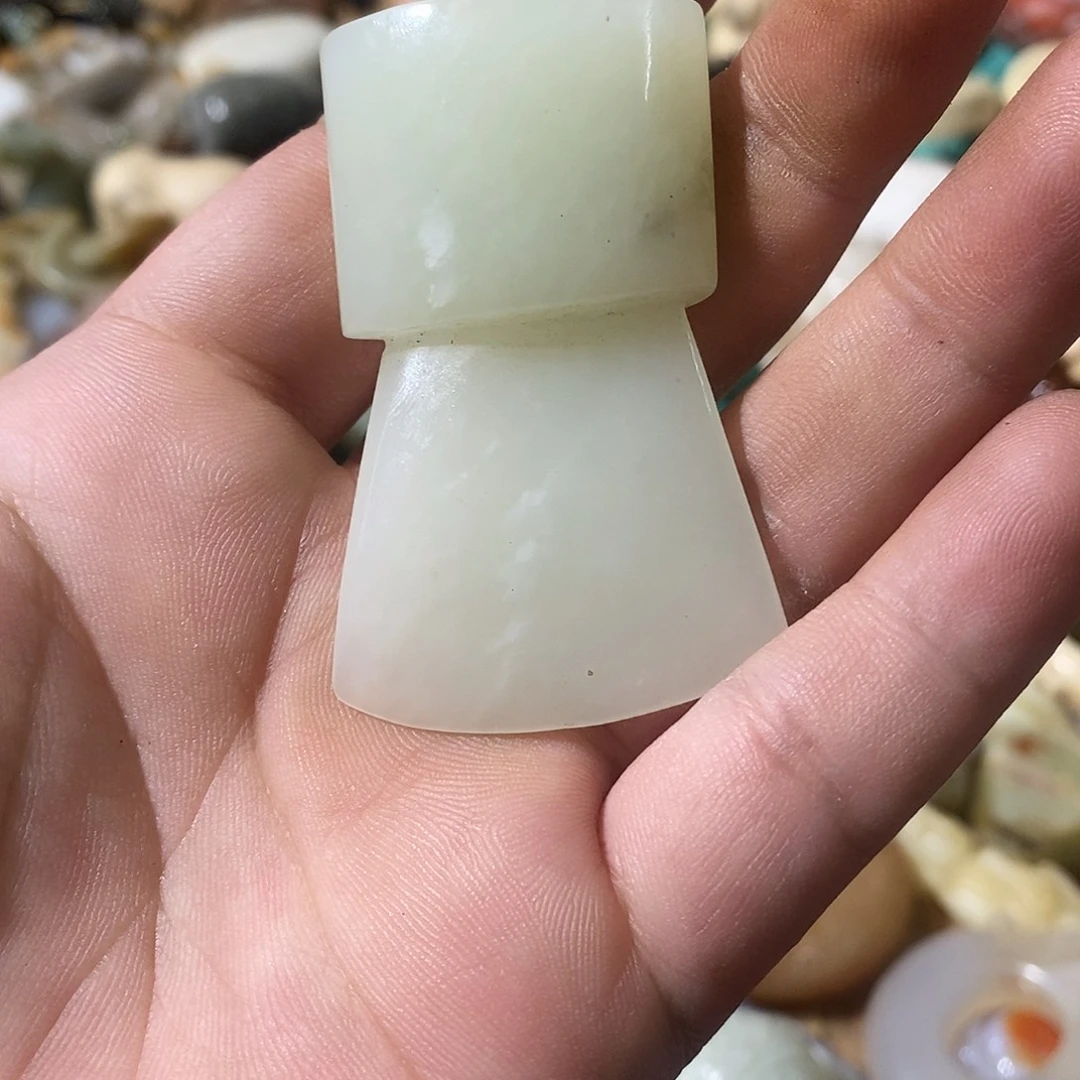 和田玉（糖玉）未镶嵌挂件