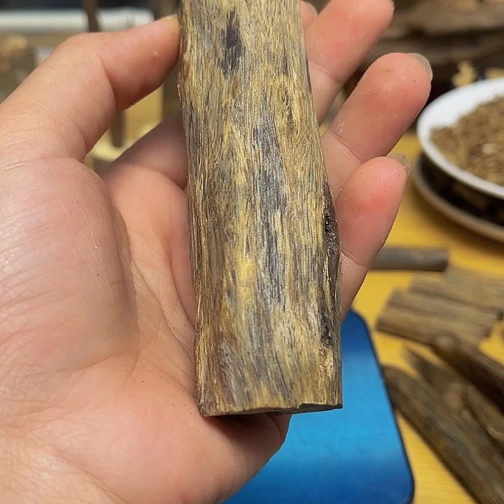 沉香沉香碎屑海南糖结42克