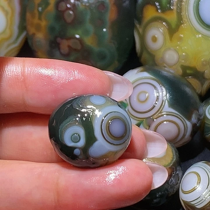 玛瑙/玉髓未镶嵌珠宝奇石45