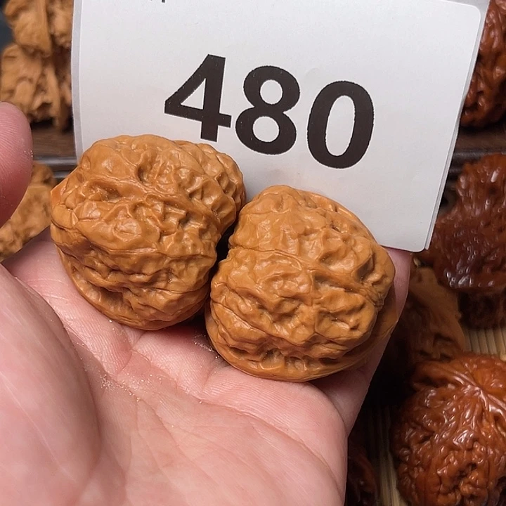 桃核把件蛤蟆。边37。 480