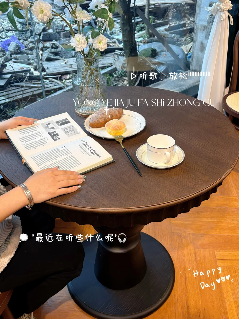 法式复古家用实木餐桌简约圆形餐厅咖啡桌轻奢精致中古风小圆桌