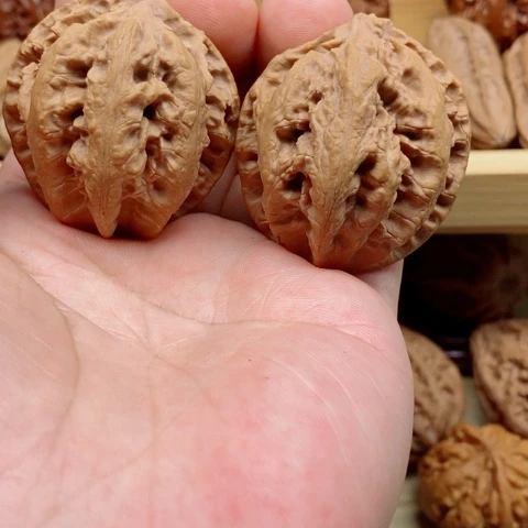 宁***龍文玩核桃吊坠东北秋子核桃56