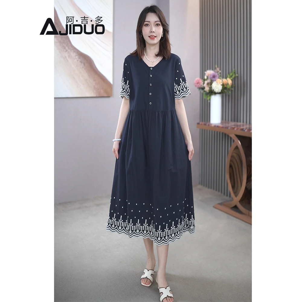 高端气质定位花短袖连衣裙女夏2025新款法式优雅重工刺绣中长裙