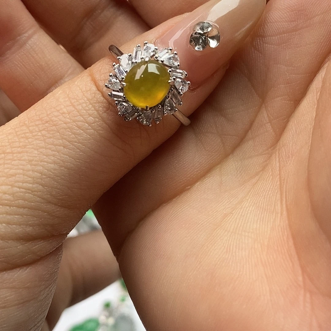 翡翠未镶嵌戒指翡翠