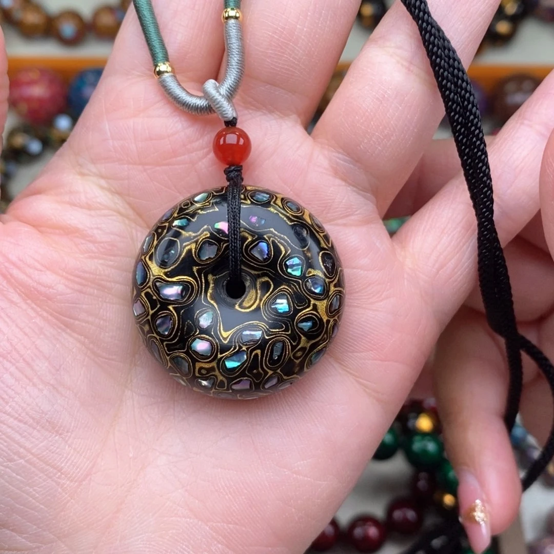 黑金罗甸平安扣。