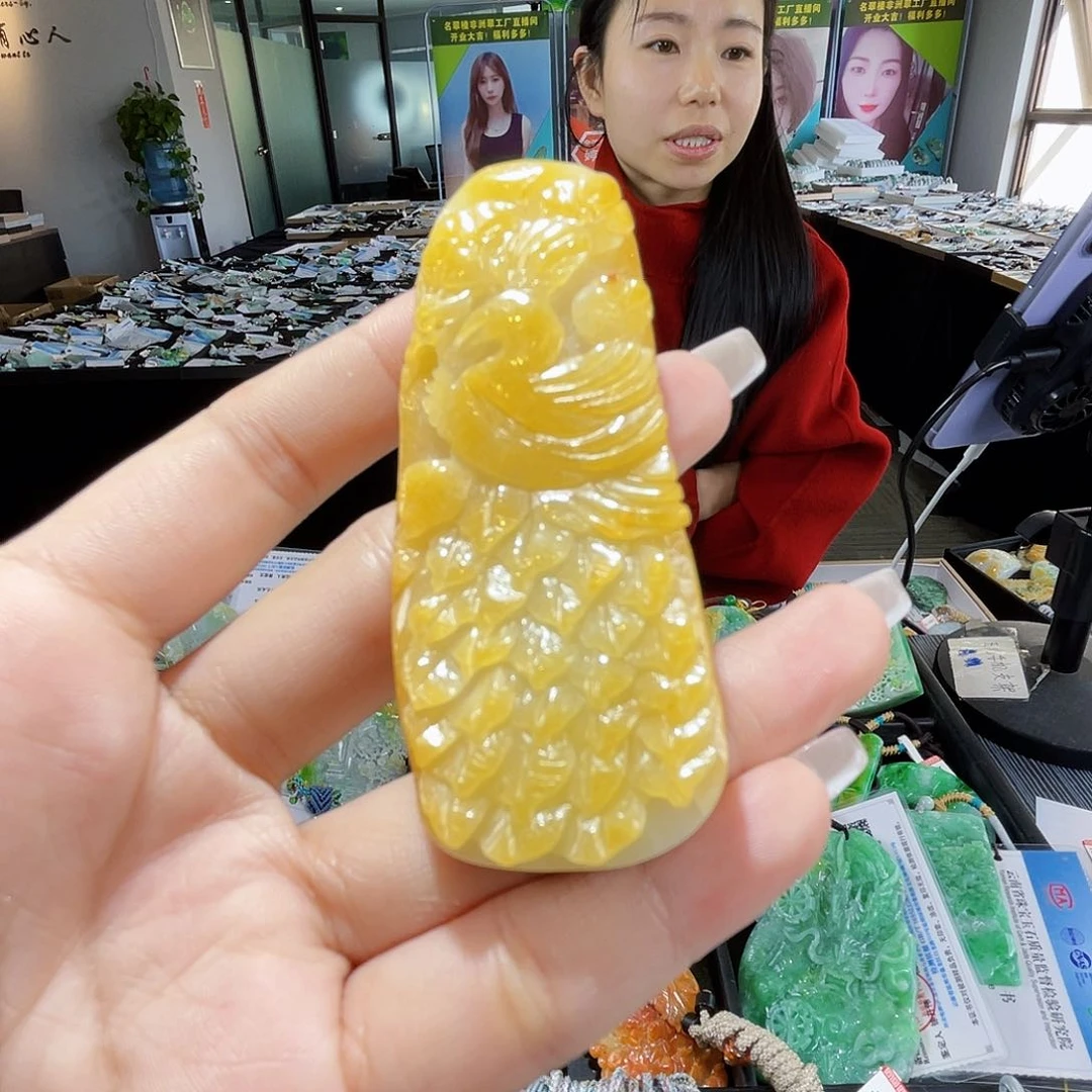 颈饰未镶嵌翡翠一