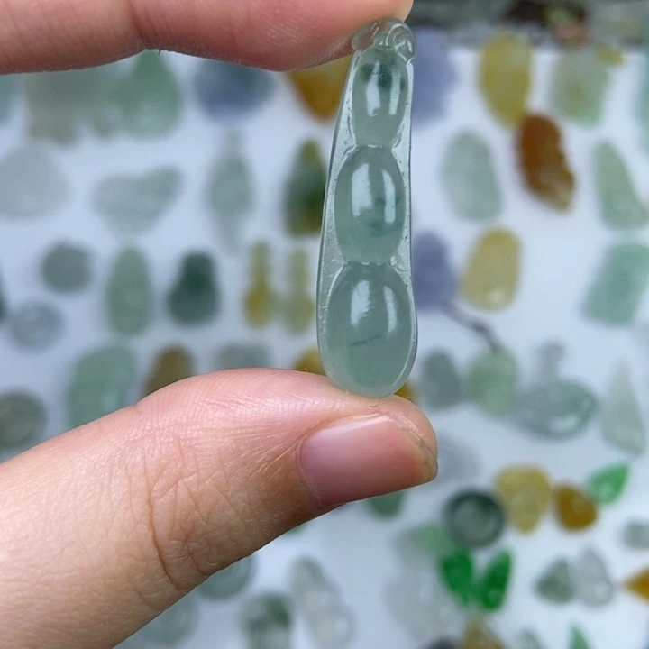 定制翡翠未镶嵌豆子