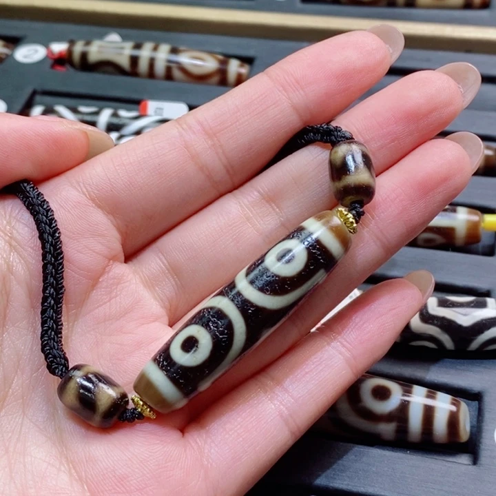 可****玛瑙/玉髓（覆膜）未镶嵌颈饰