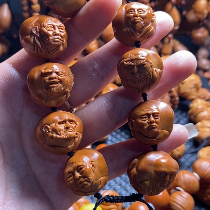 吊坠橄榄核一**前三疯罗汉