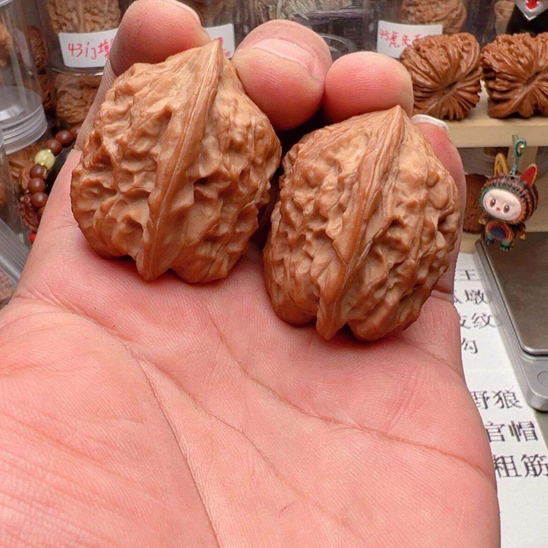 文玩核桃吊坠38尺全品鸡心软柿子