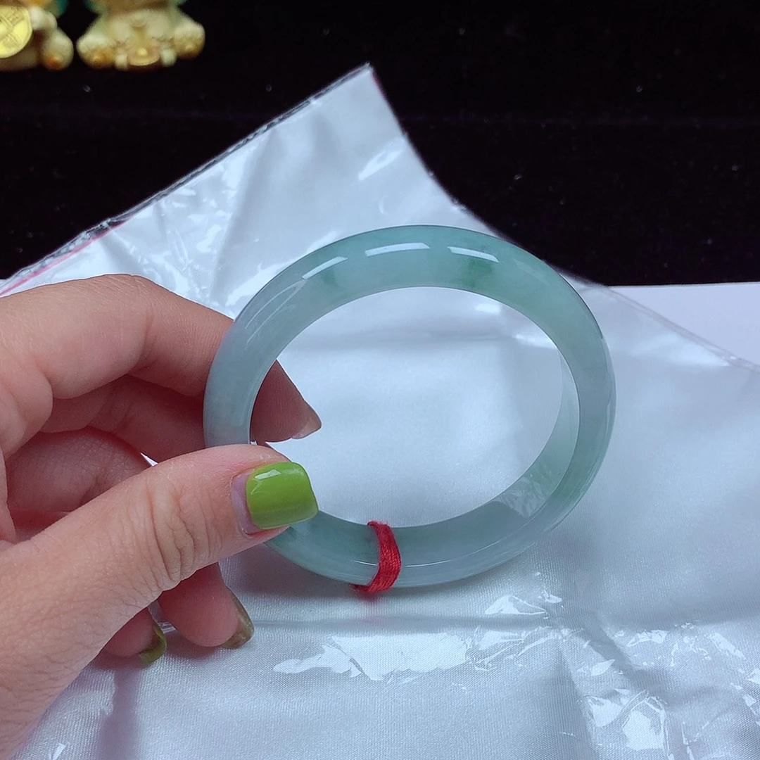 翡翠未镶嵌手镯圈口57