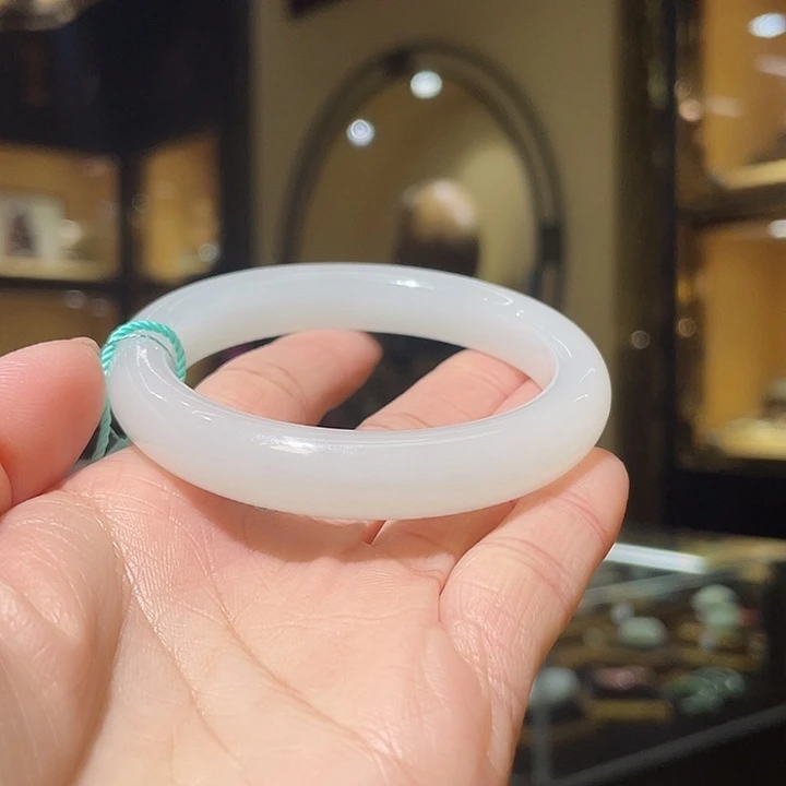 未镶嵌手镯和田玉54.5#45.3g