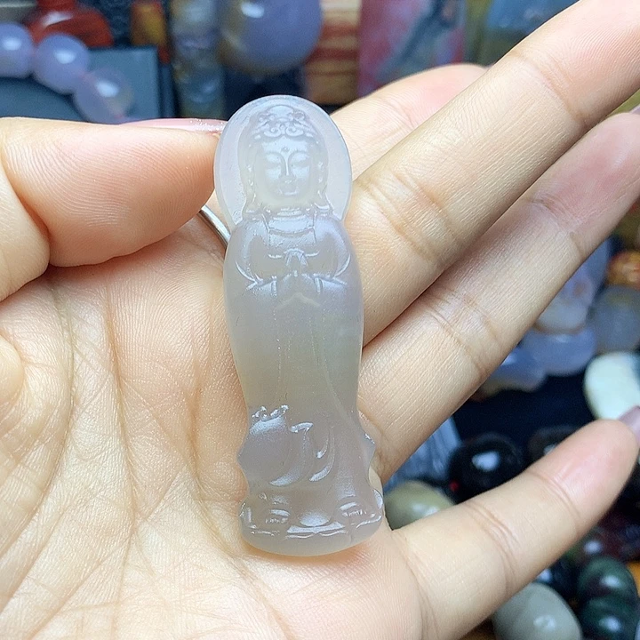 未镶嵌吊坠(不含链)硅化玉观音吊坠