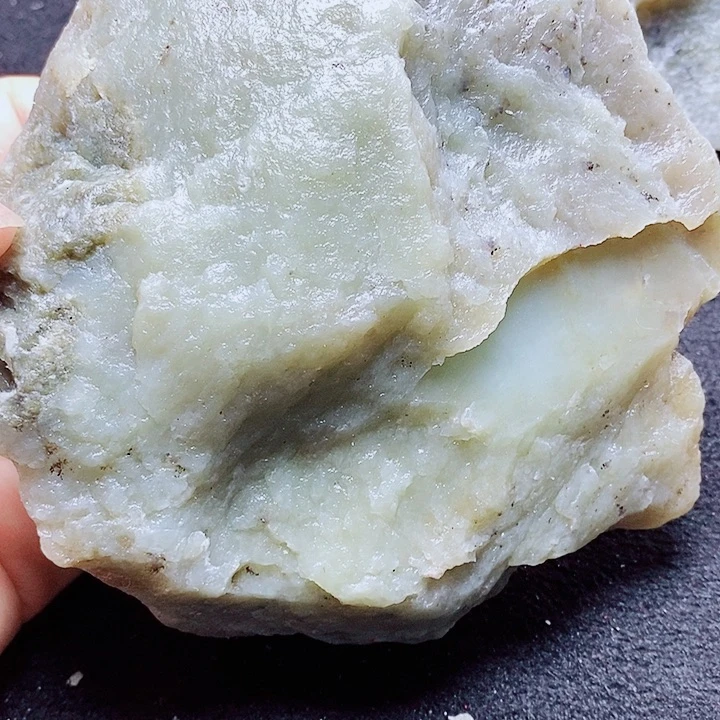 未镶嵌和田玉（糖玉）珠宝半成品涞****城