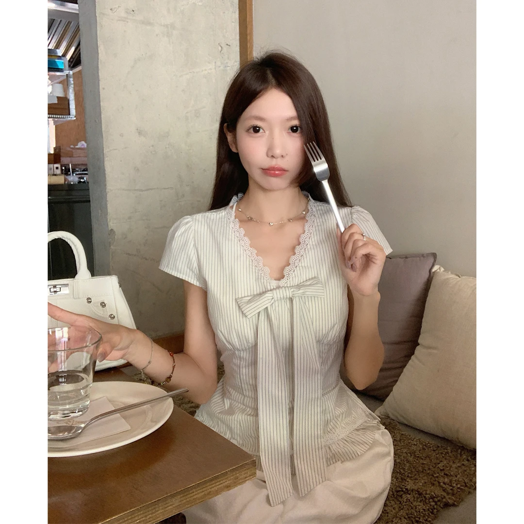 蓝色条纹蝴蝶结v领上衣#9168