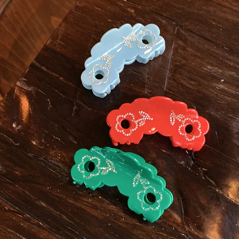 闪钻铵空花朵抓夹女高级感洋气时尚中号发量少半扎鲨鱼夹2025新款