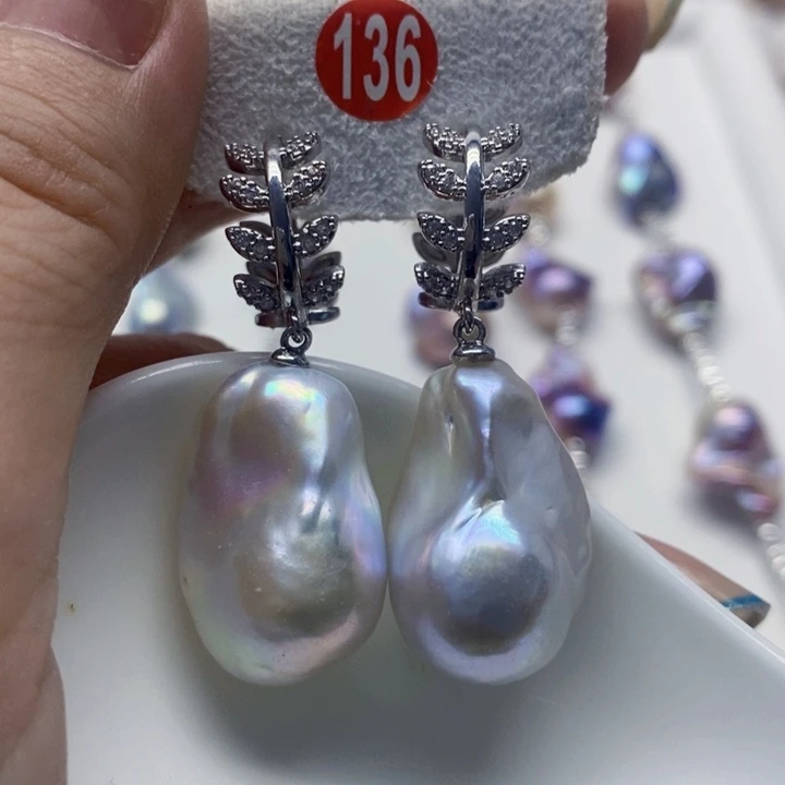 银S925镶嵌耳饰淡水珍珠