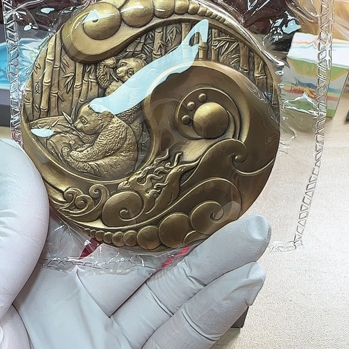 其他普通金属太极熊猫铜章一枚