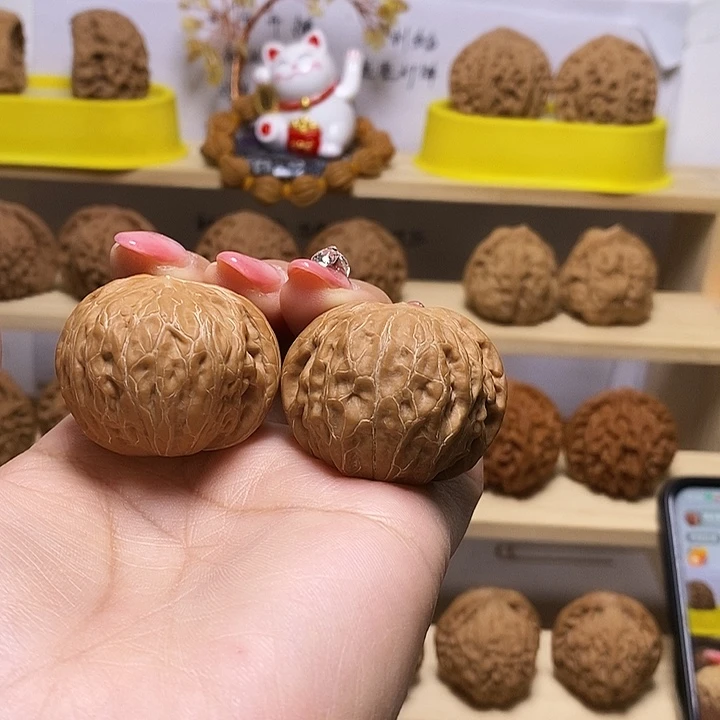 39尺寸的铁锤妹妹核桃