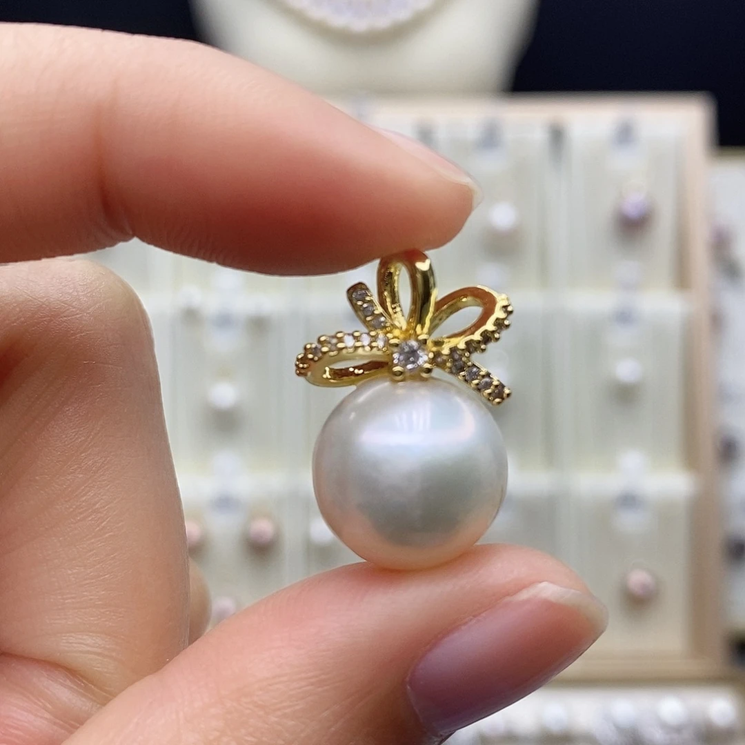 淡水珍珠合金颈饰