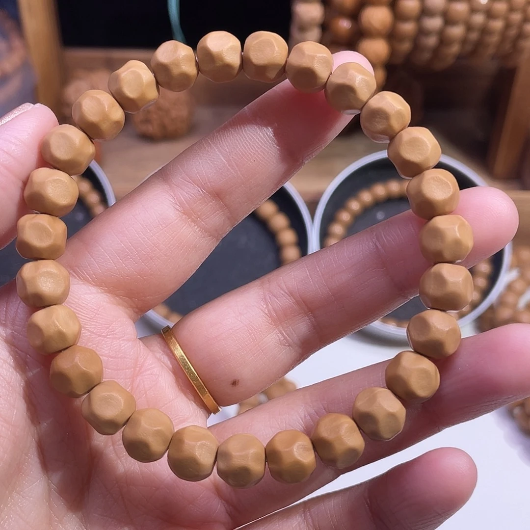 加***豆吊坠猴头核桃糖豆无相8.2mm全品