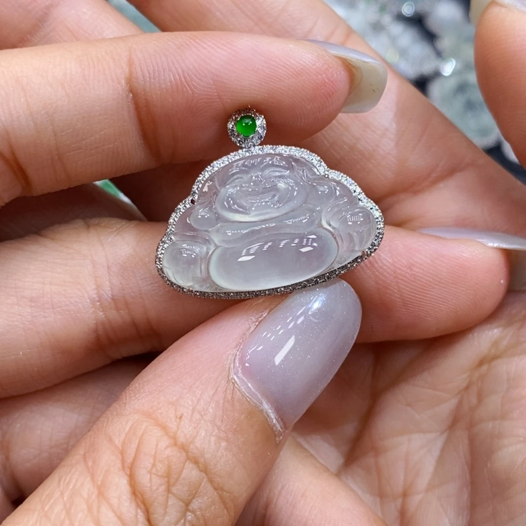 颈饰18K金镶嵌翡翠