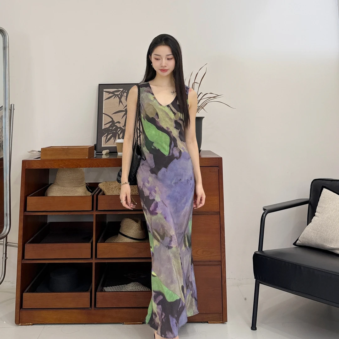 夏至未满丨100桑蚕丝45°斜裁真丝双绉撞色晕染连衣裙-MY6130