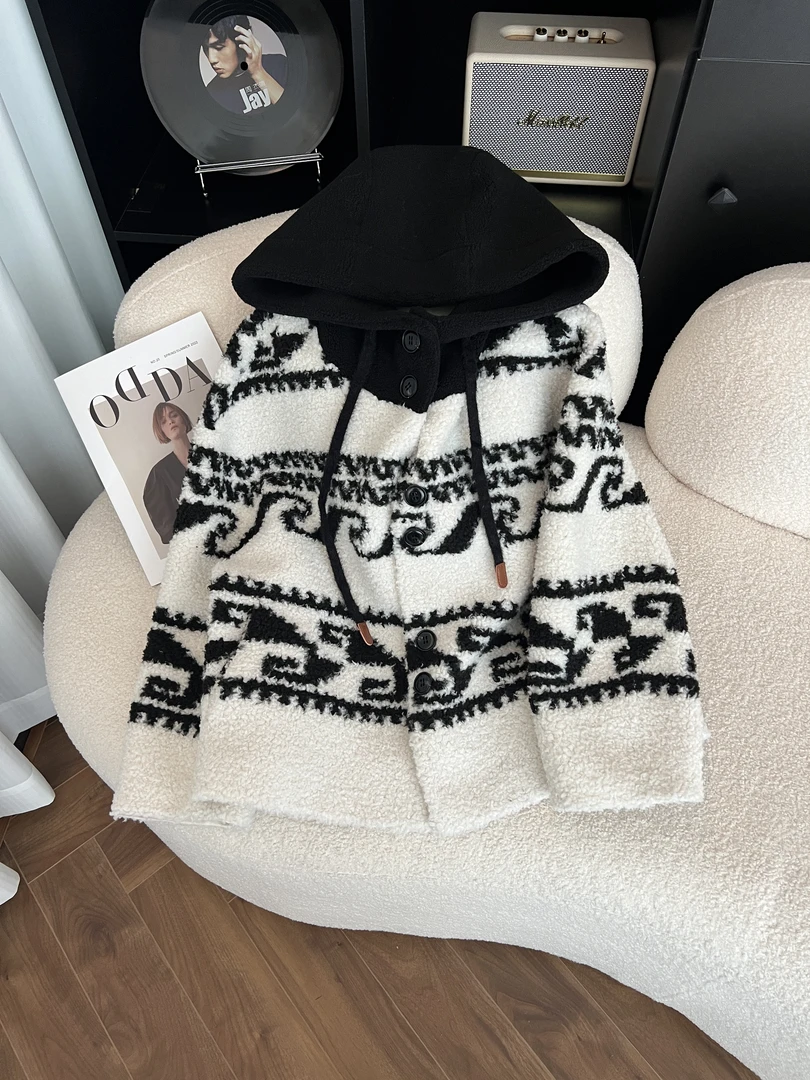 KAISIO秋冬新款时尚设计休闲百搭女士加厚保暖连帽外套2411141