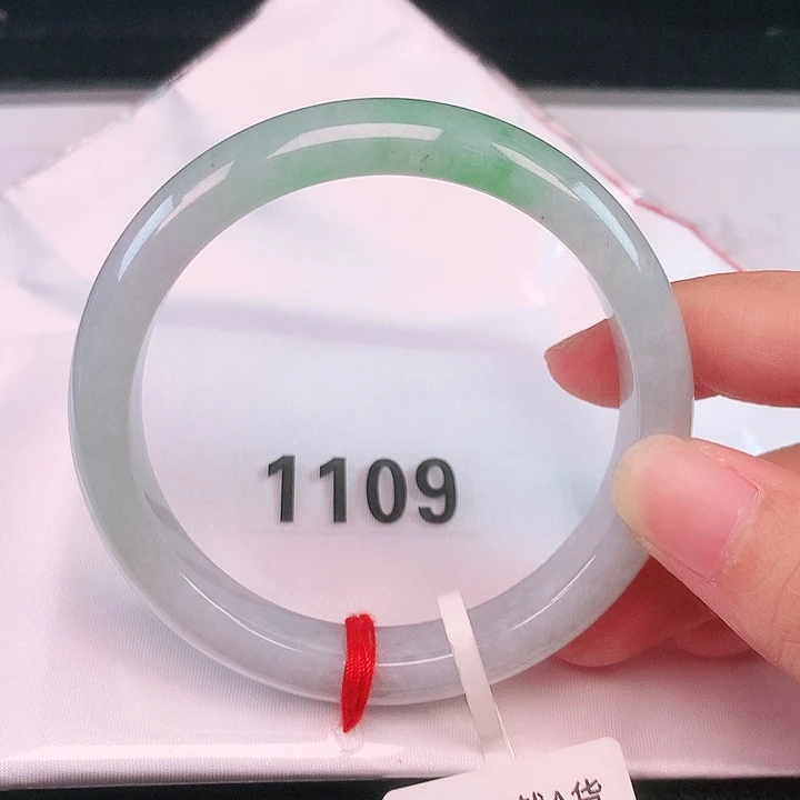 翡翠未镶嵌手镯翡翠手镯