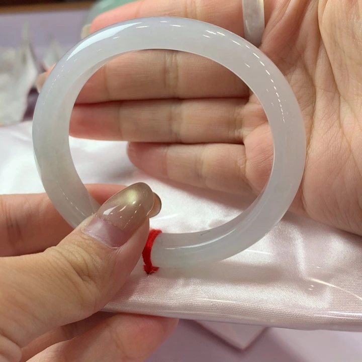 翡翠未镶嵌颈饰55圈口