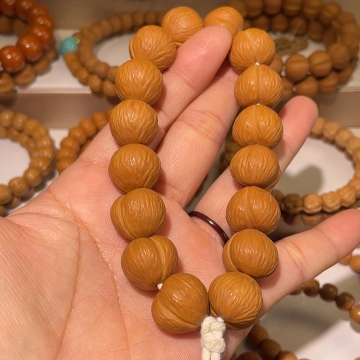 猴头核桃手串猴头