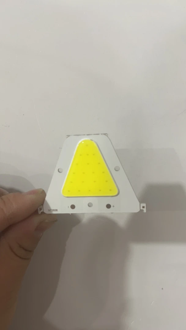 02-三角形灯片8小片