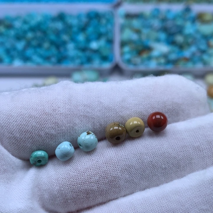 南红玛瑙未镶嵌珠宝奇石