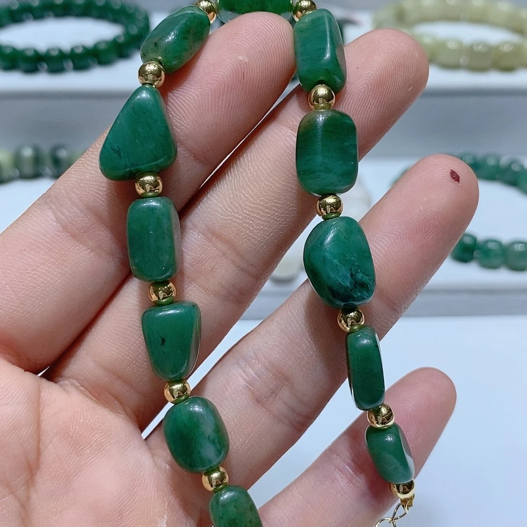 独山玉未镶嵌手串