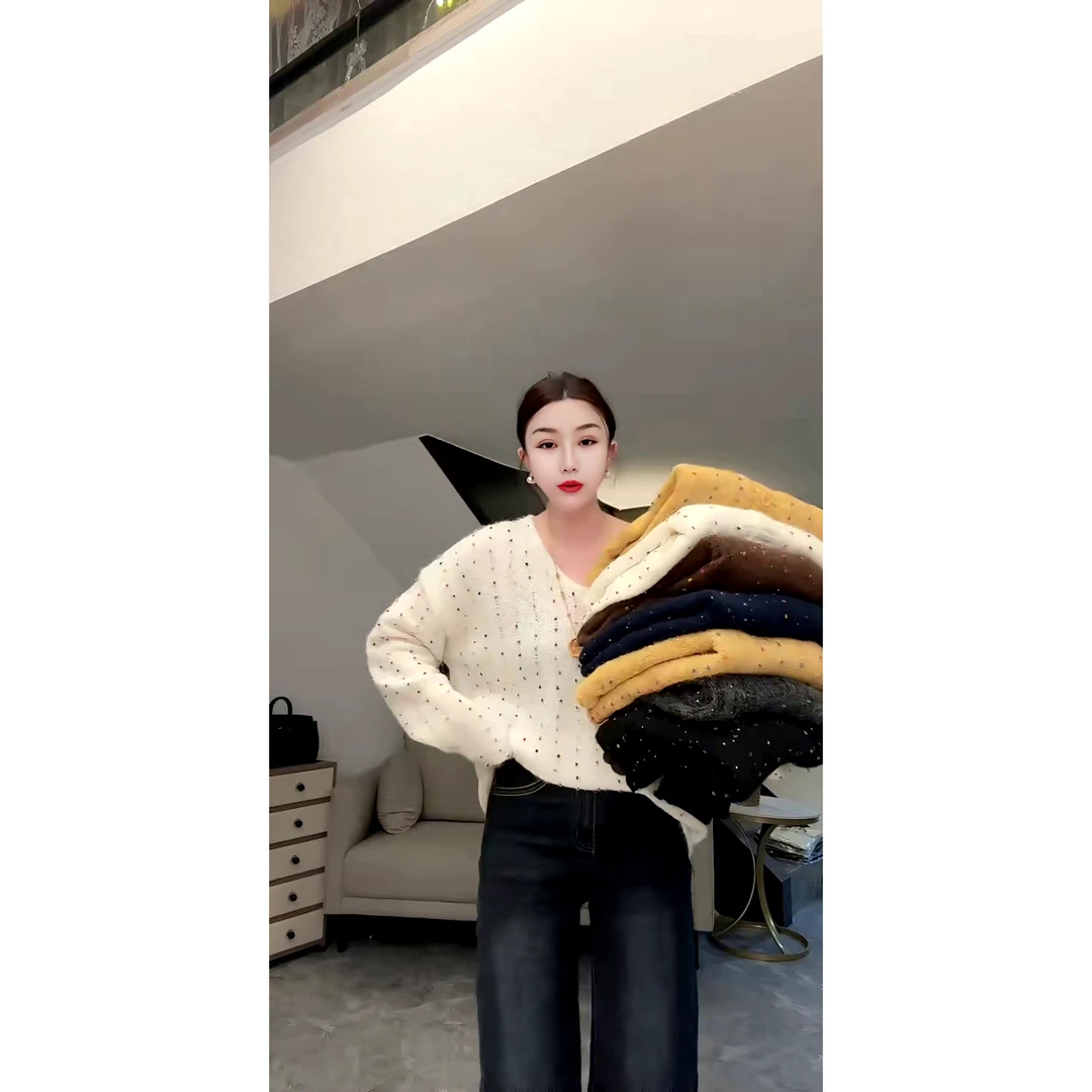 欧货时尚宽松复古老钱风彩点V领长袖针织衫