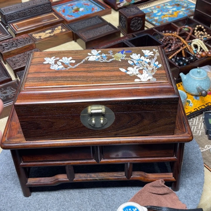 紫檀木类成套家具