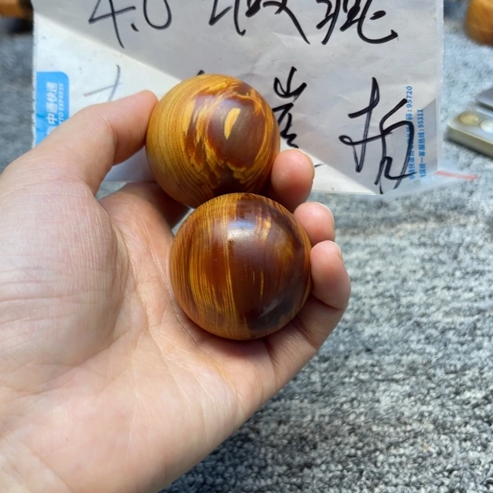柏木（崖柏）瑕疵02