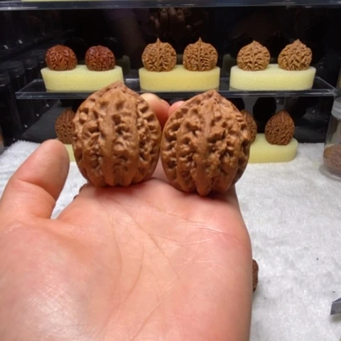 文玩核桃把件八棱灯笼