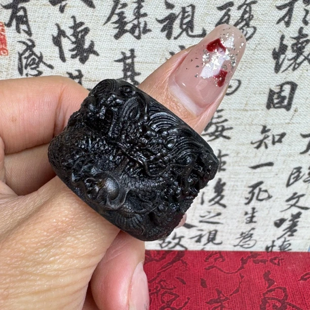 九龙扳指木质文玩