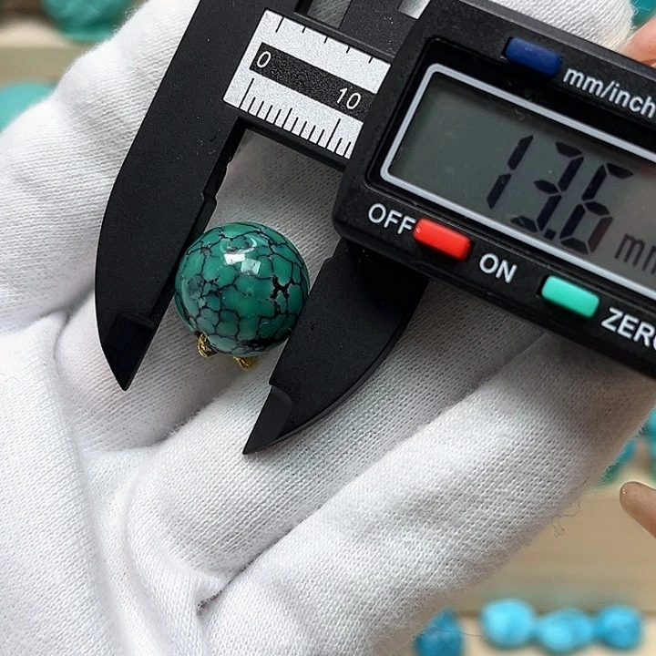 绿松石珠宝未镶嵌