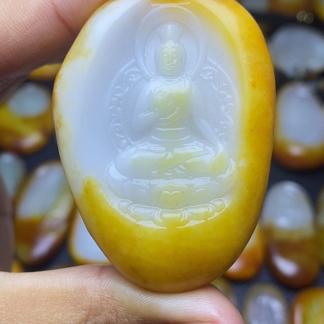 和田玉（糖玉）未镶嵌颈饰