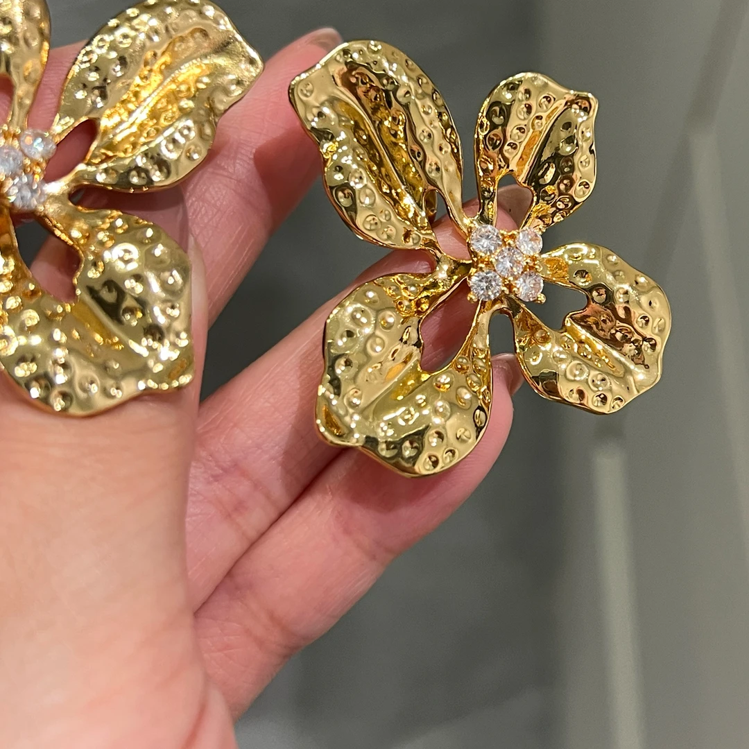 铜合金耳饰 法式复古金属夸张鸢尾花耳钉