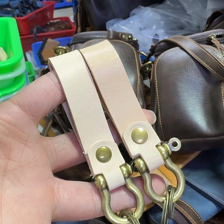 本色牛皮钥匙扣两个