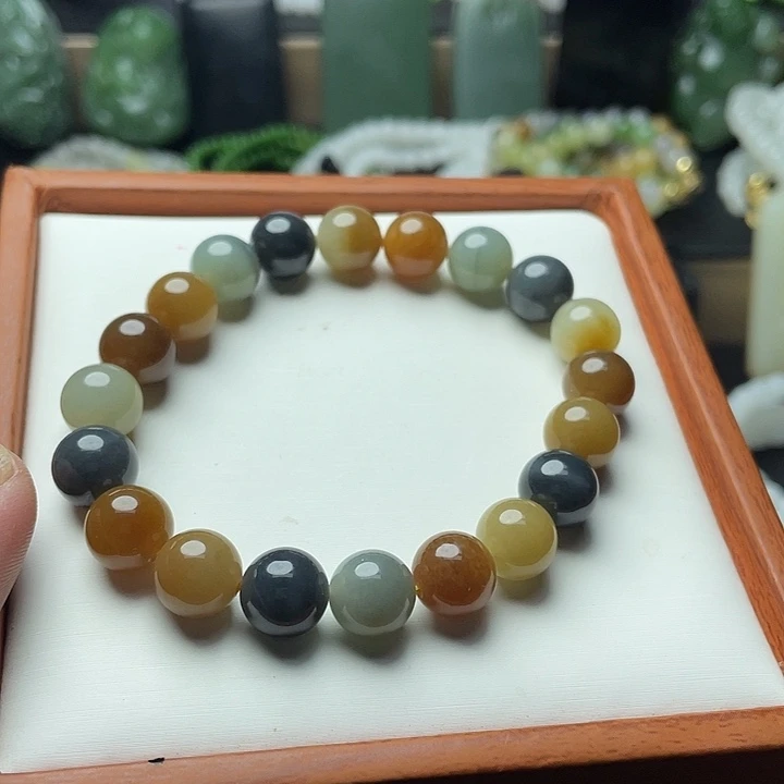 和田玉（糖玉）未镶嵌手链