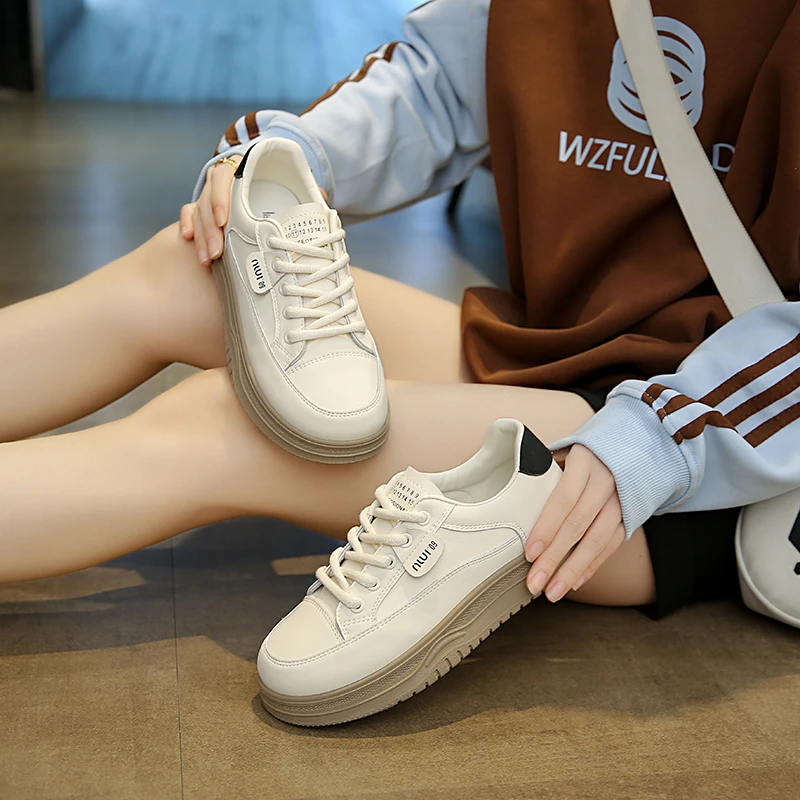 【花本纯】A23真皮休闲板鞋小白鞋新款舒适百搭平底ins透气品牌女鞋