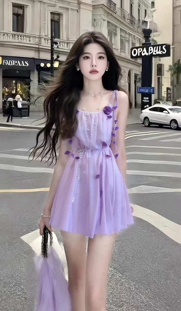 夏季新款淡紫色U领吊带修身收腰设计感连衣裙女时尚显瘦气质女装