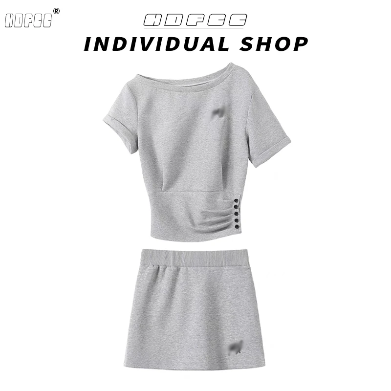 韩系减龄休闲运动服套装女夏季简约收腰一字肩斜肩短袖短裙两件套