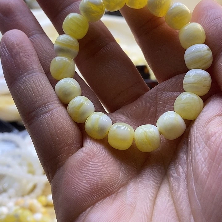 贝壳手串/手链蜜蜡色