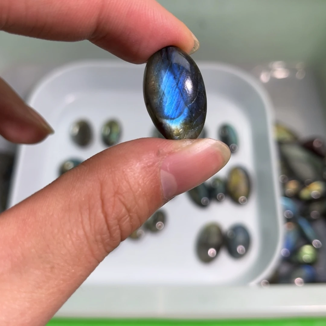 拉长石吊坠未镶嵌不*